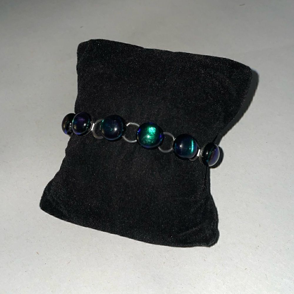 Labradorite Bracelet - Picture 3 of 12